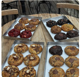 Combo Cookies Recheados, bandejas com sortimento de sabores